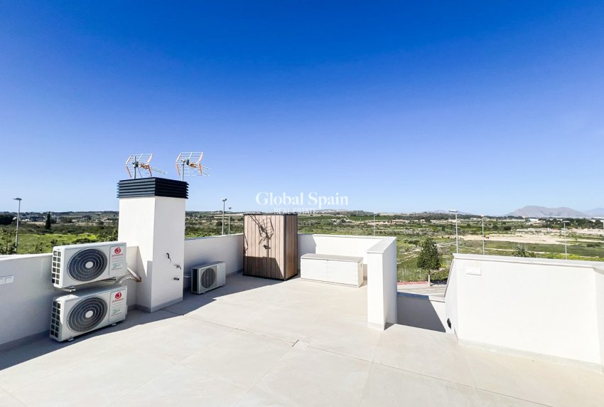 Revente - VILLA -
BENIJÓFAR