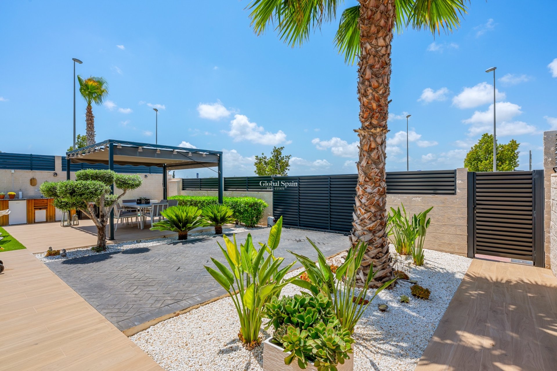 Revente - VILLA -
BENIJÓFAR