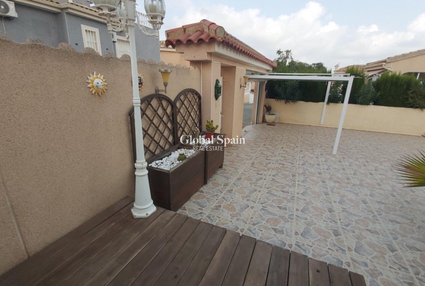 Revente - VILLA -
BENIMAR - Costa Blanca