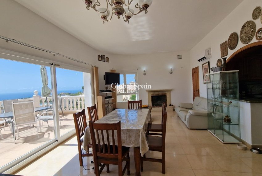 Revente - VILLA -
BENITACHELL - Cumbre del sol