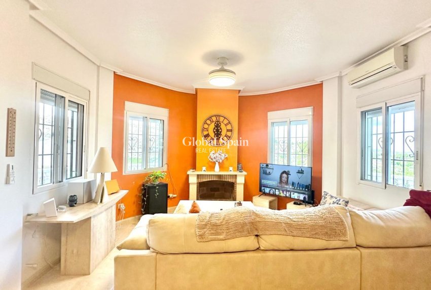 Revente - VILLA -
BIGASTRO - Comunidad Valenciana