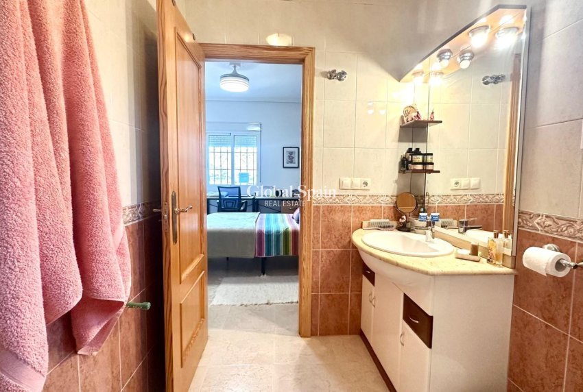 Revente - VILLA -
BIGASTRO - Comunidad Valenciana