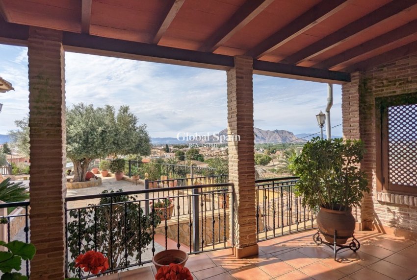 Revente - VILLA -
BIGASTRO - Inland