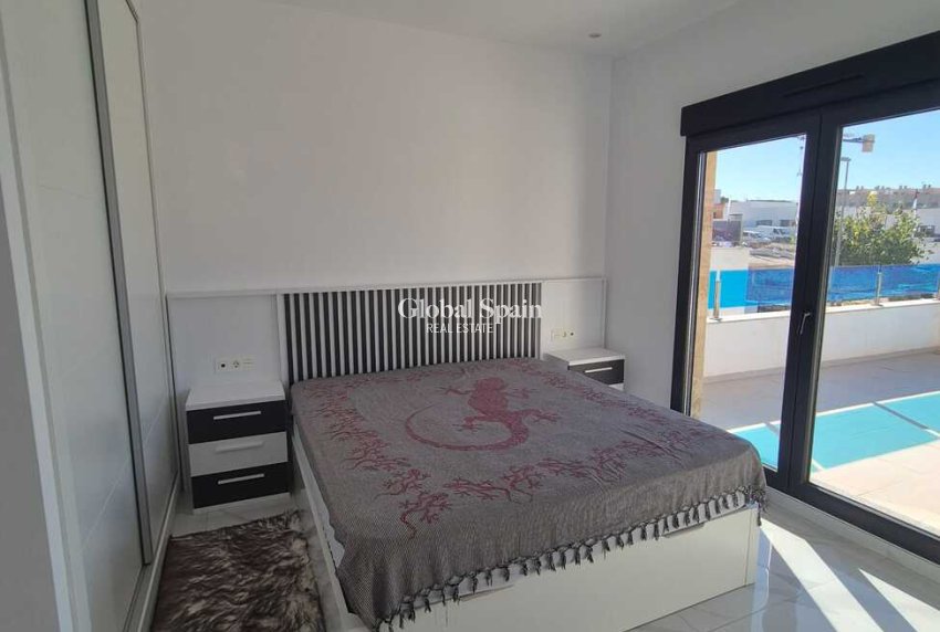 Revente - VILLA -
BIGASTRO - Inland