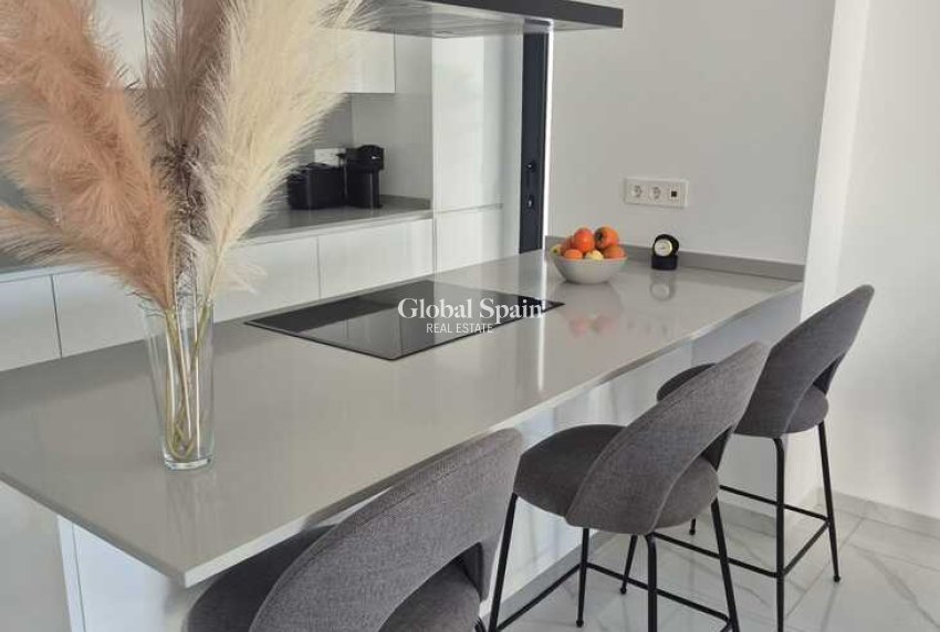 Revente - VILLA -
BIGASTRO - Inland