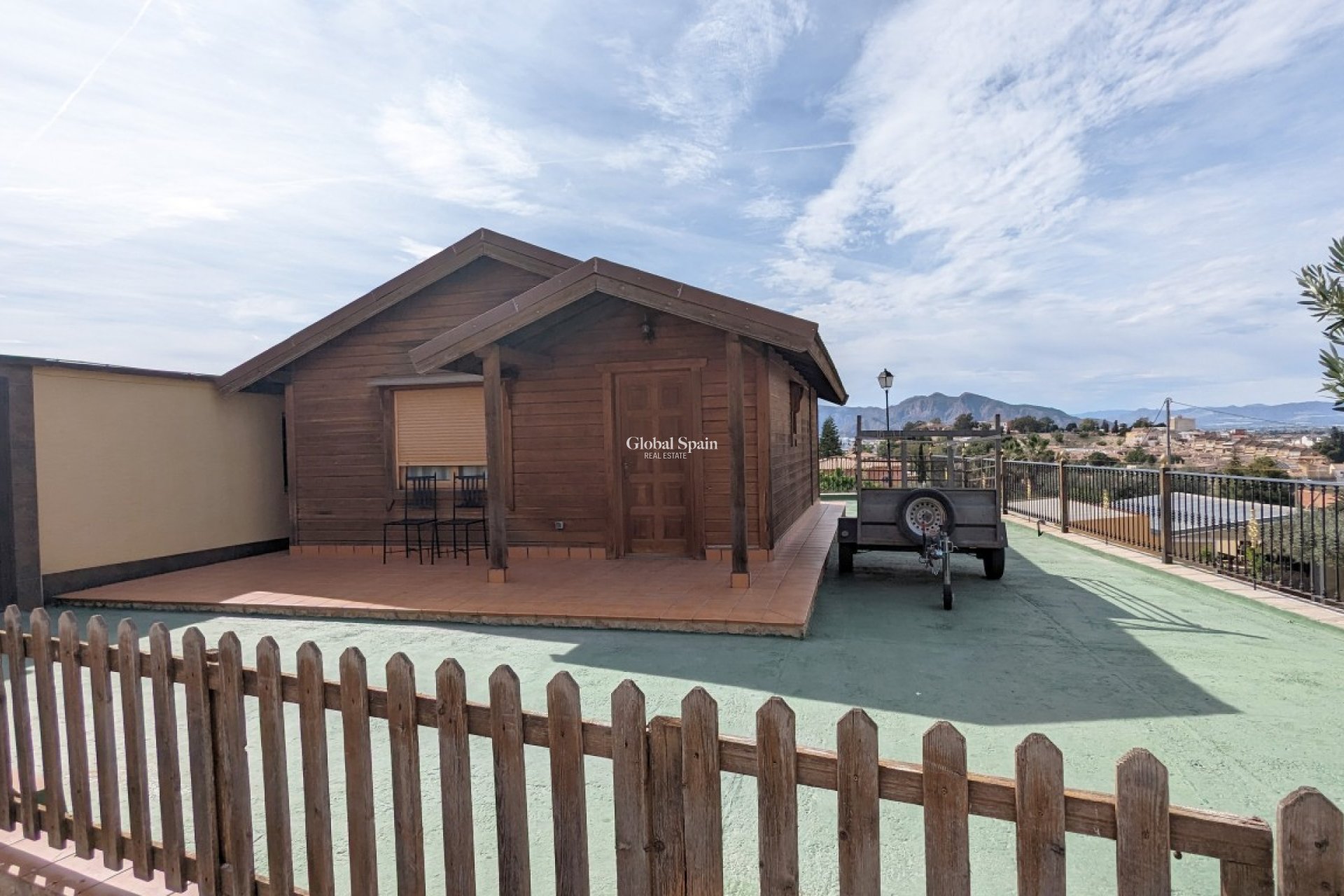 Revente - VILLA -
BIGASTRO - Inland