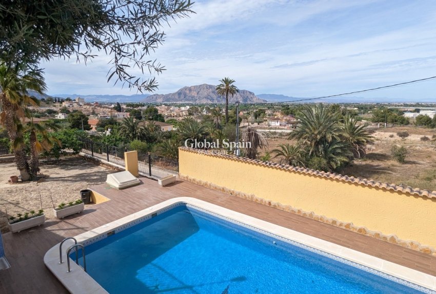 Revente - VILLA -
BIGASTRO - Inland