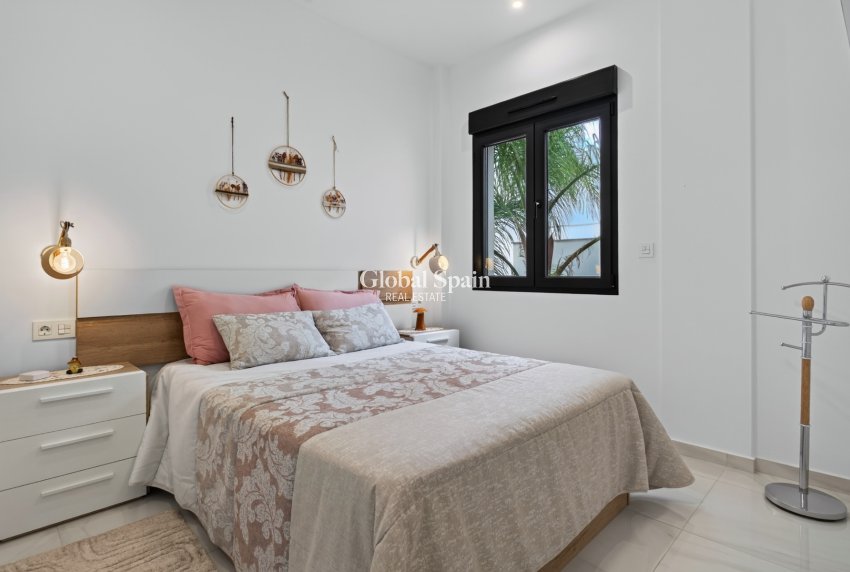 Revente - VILLA -
BIGASTRO - Inland