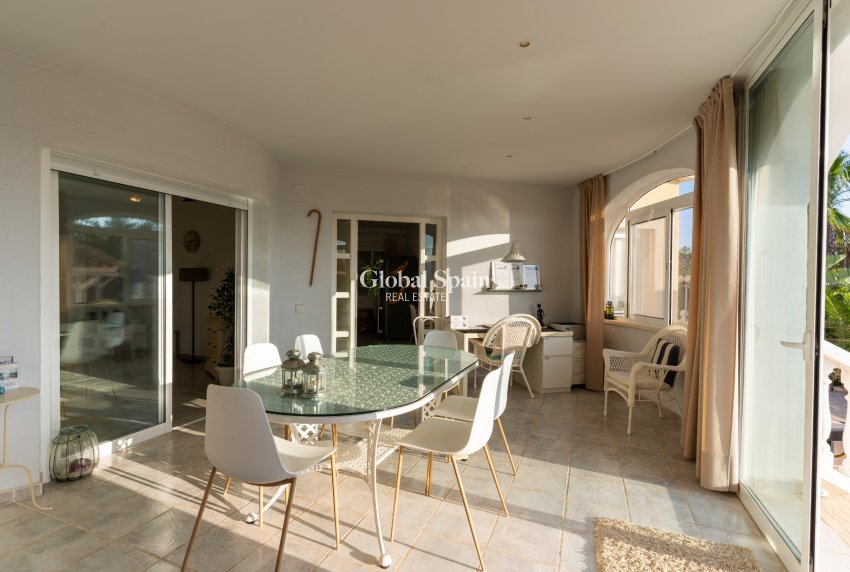 Revente - VILLA -
BUSOT - Costa Blanca