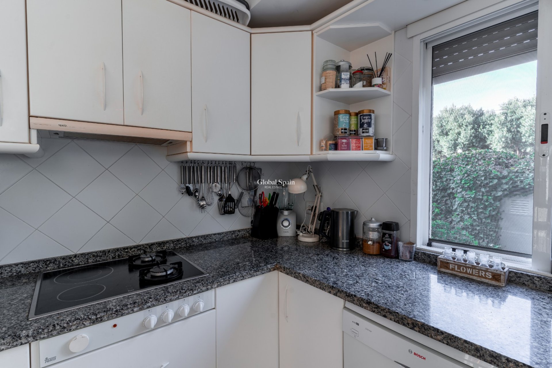 Revente - VILLA -
BUSOT - Costa Blanca