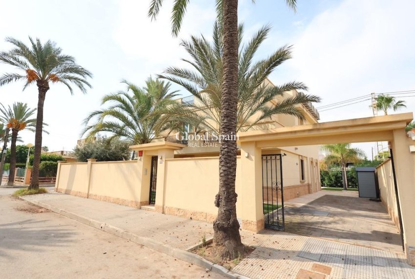 Revente - Villa -
CABO ROIG - Costa blanca