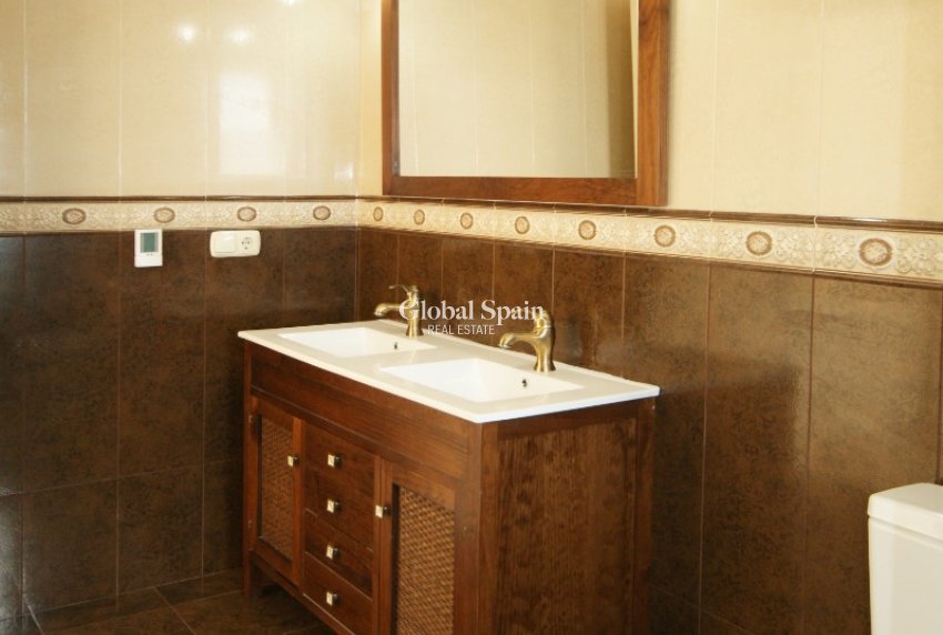 Revente - VILLA -
CABO ROIG - Costa Blanca