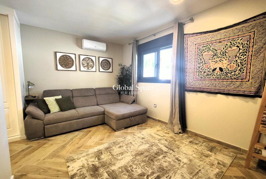 Revente - VILLA -
CABO ROIG - Costa Blanca