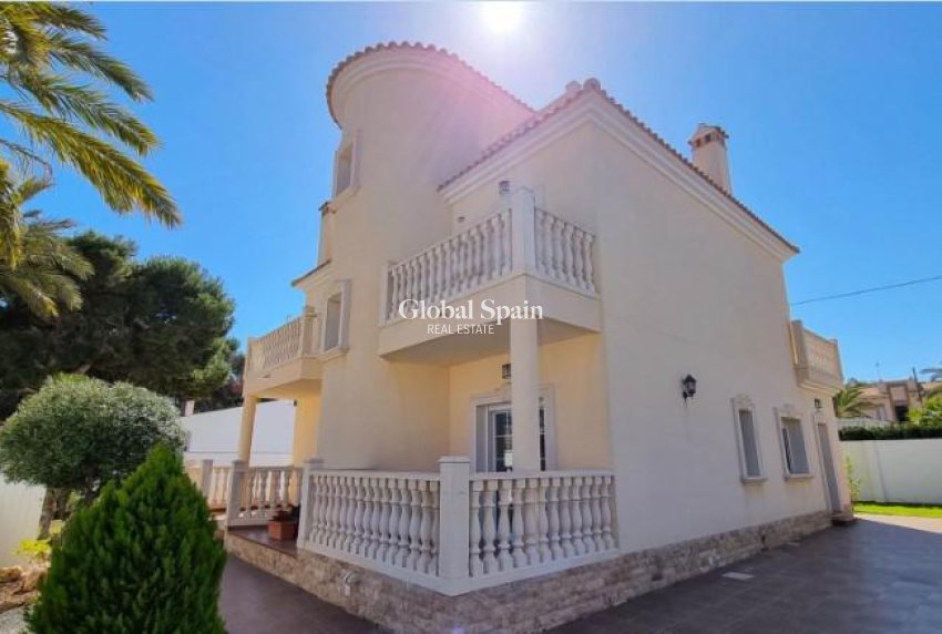 Revente - VILLA -
CABO ROIG - Costa Blanca