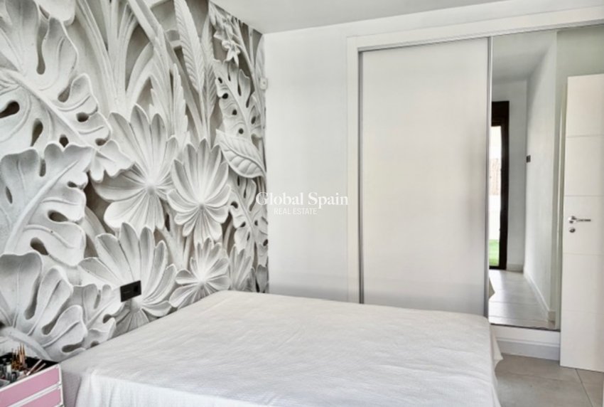 Revente - VILLA -
CABO ROIG - Costa Blanca