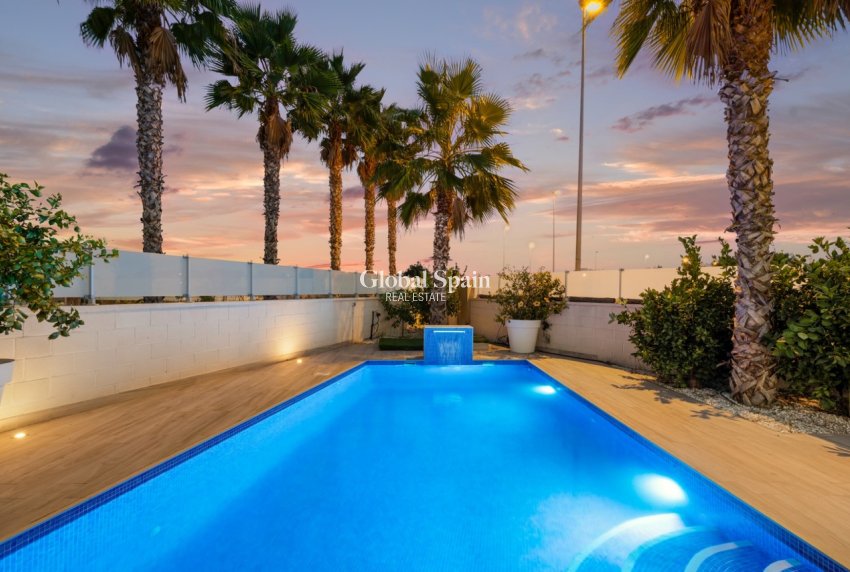 Revente - VILLA -
CABO ROIG - Costa Blanca