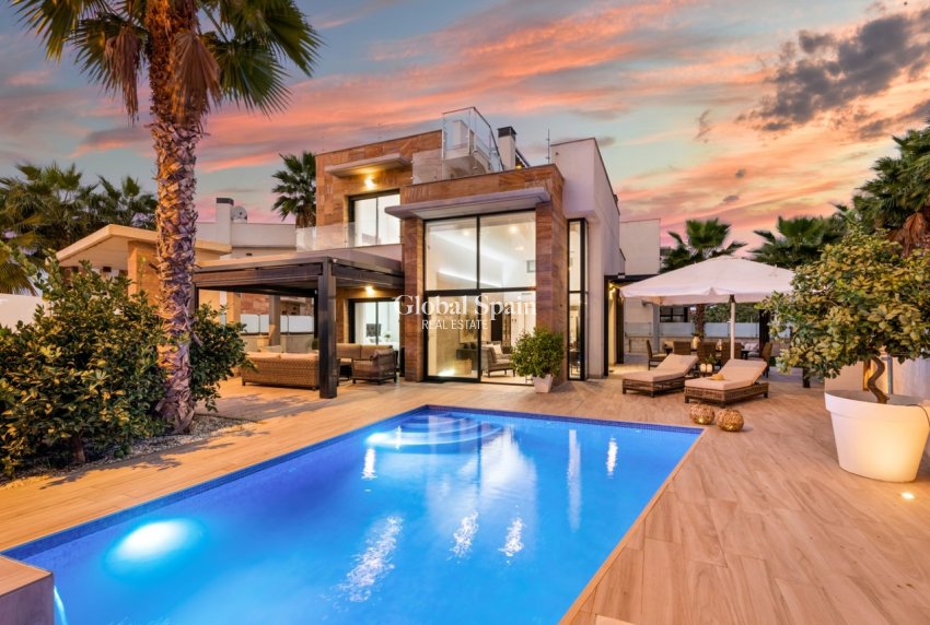 Revente - VILLA -
CABO ROIG - Costa Blanca