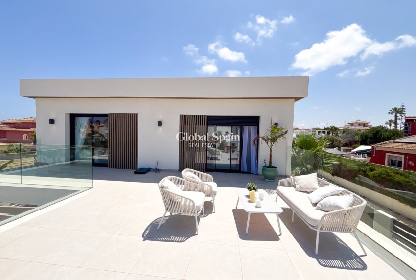 Revente - VILLA -
CABO ROIG - Costa Blanca