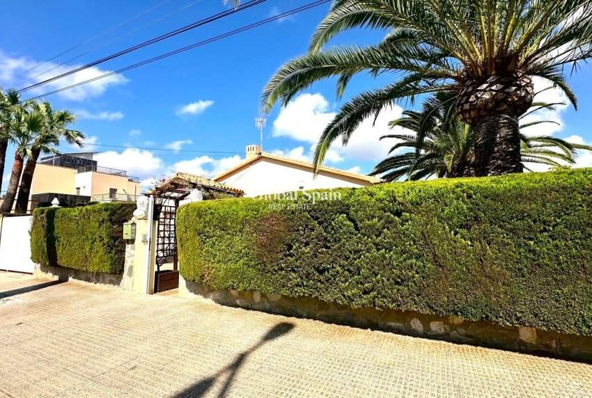 Revente - VILLA -
CABO ROIG - Costa Blanca