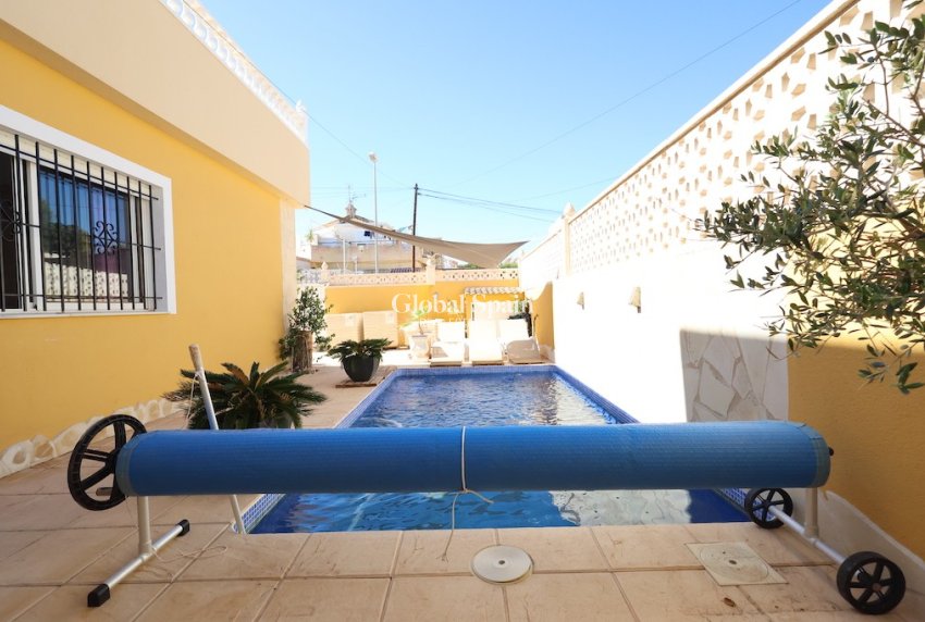 Revente - Villa -
CABO ROIG - Lomas de Cabo Roig