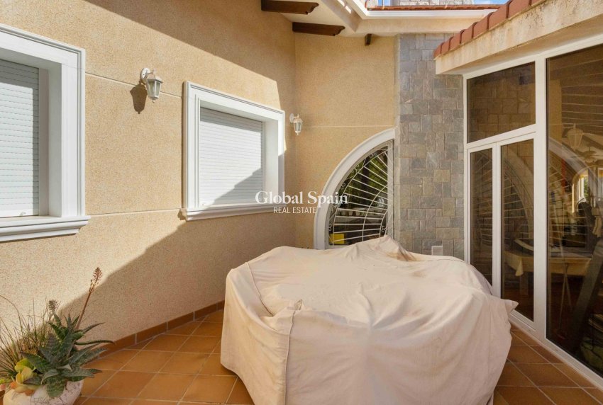 Revente - VILLA -
CABO ROIG - MUY CERCA DE LA PLAYA