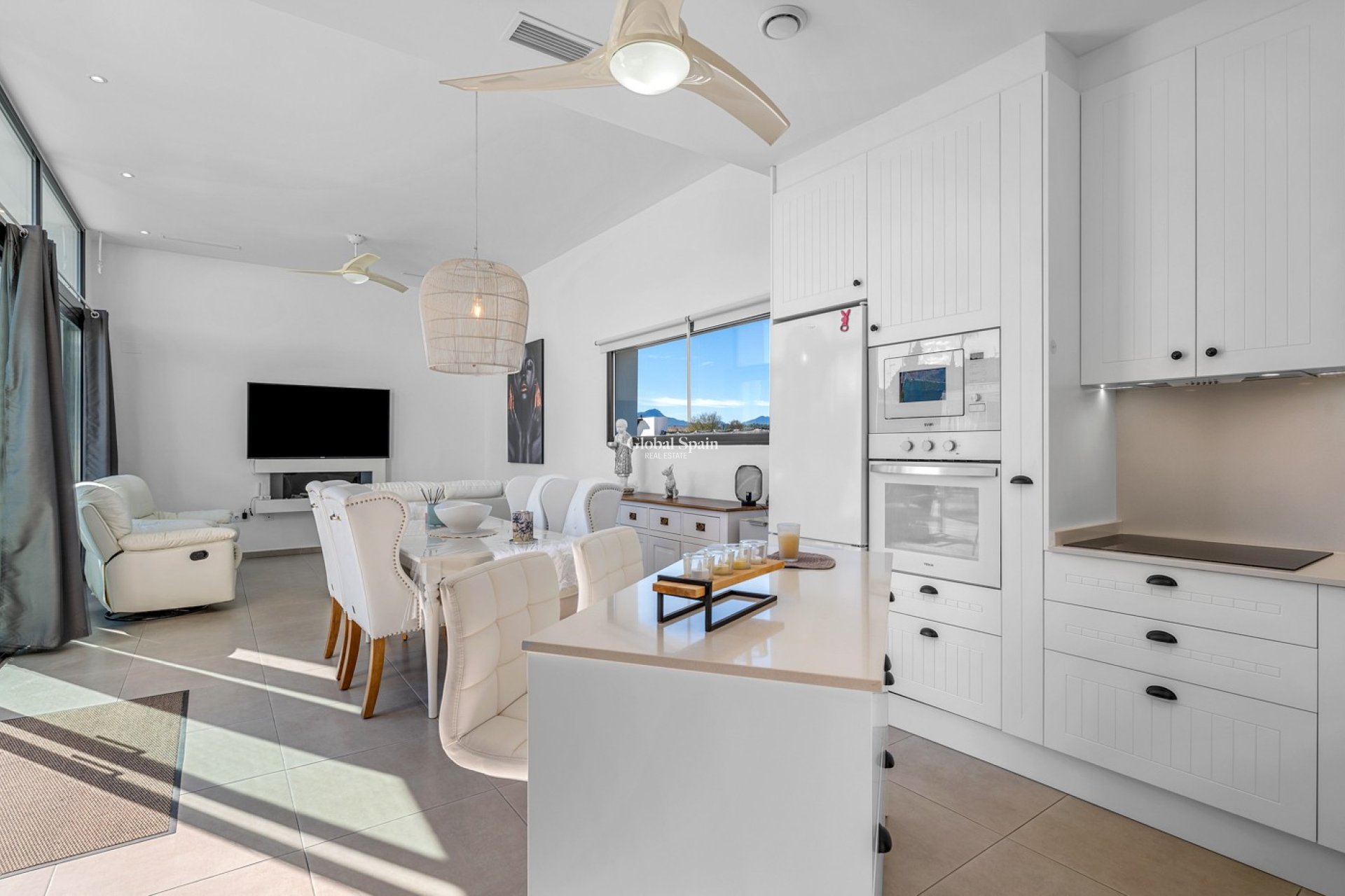 Revente - VILLA -
CALASPARRA - Inland