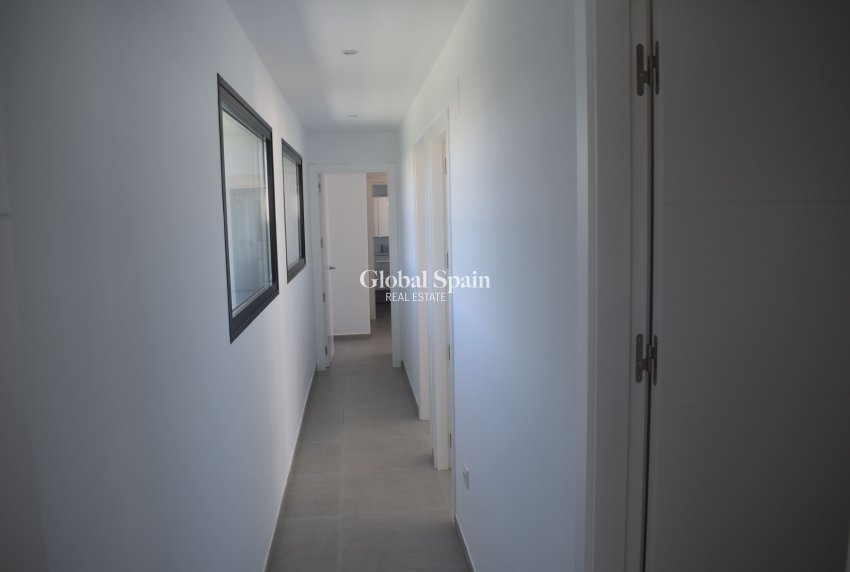 Revente - VILLA -
CALASPARRA - Inland