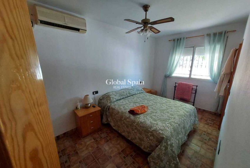 Revente - VILLA -
CALASPARRA - Inland