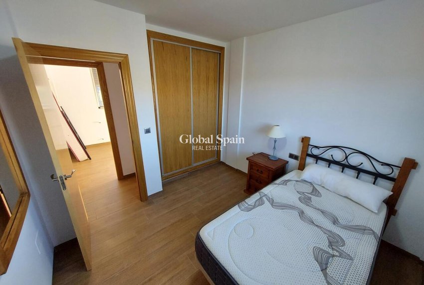 Revente - VILLA -
CALASPARRA - Inland