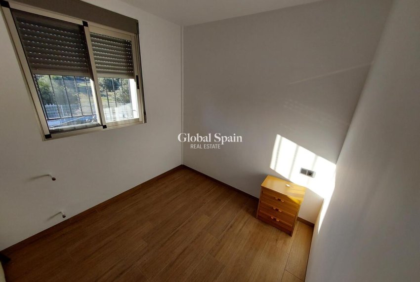 Revente - VILLA -
CALASPARRA - Inland