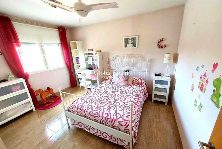 Revente - VILLA -
CALASPARRA - Inland