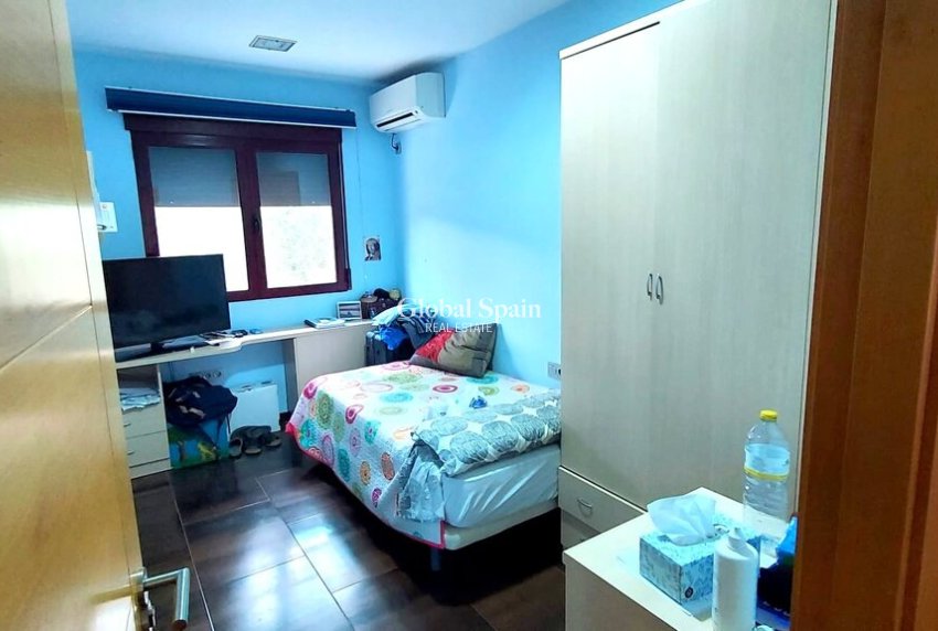 Revente - VILLA -
CALASPARRA - Inland