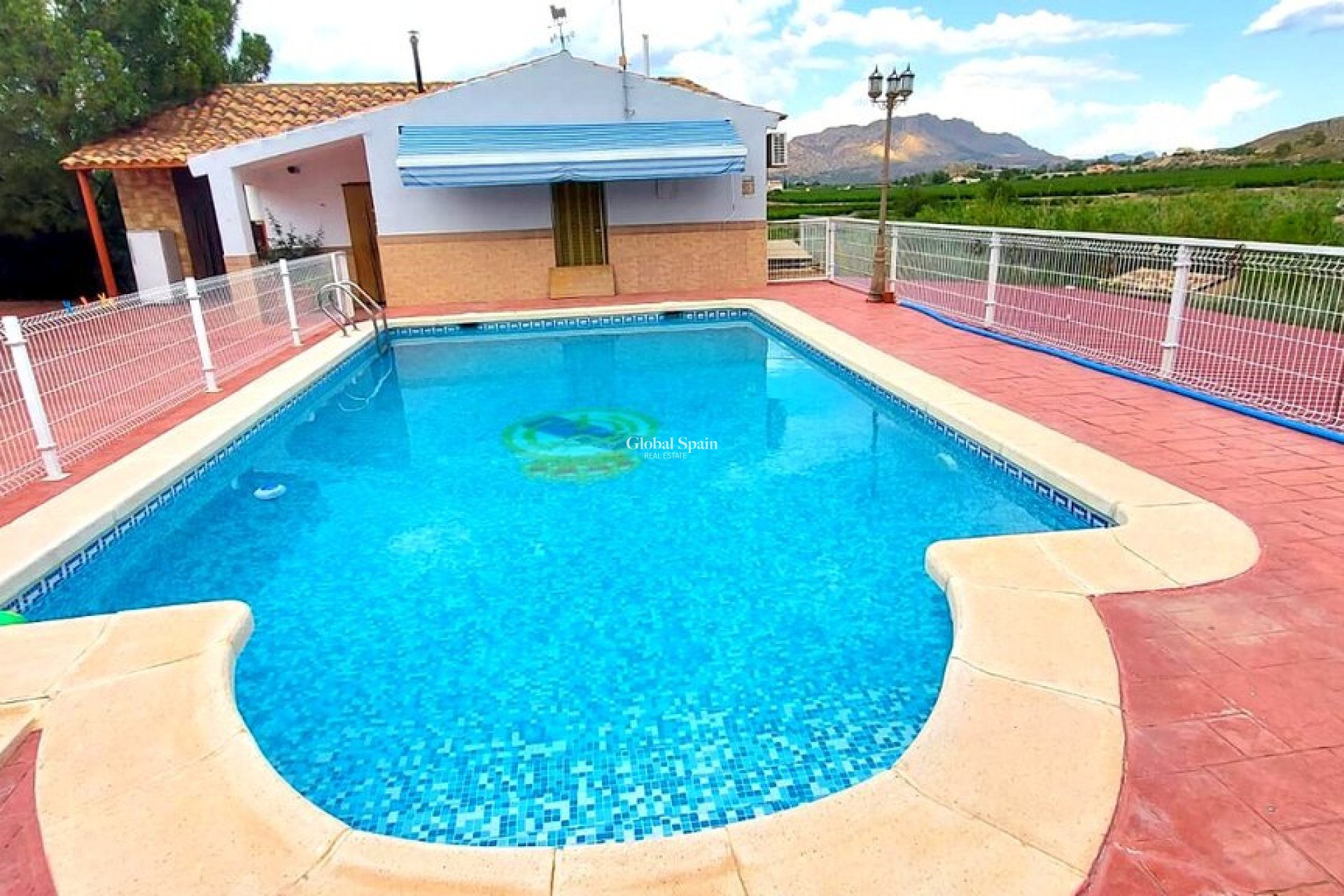Revente - VILLA -
CALASPARRA - Inland