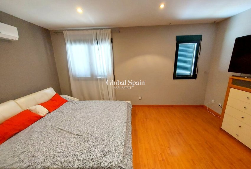 Revente - VILLA -
CALASPARRA - Inland