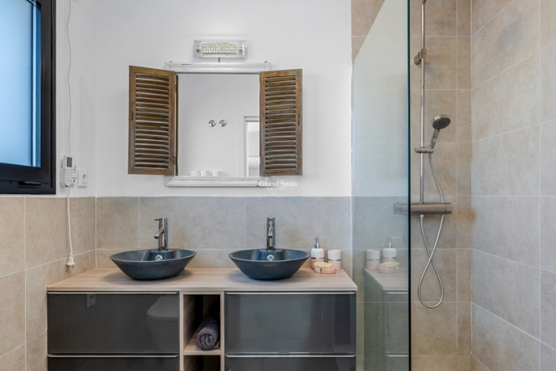 Revente - VILLA -
CALASPARRA - Inland