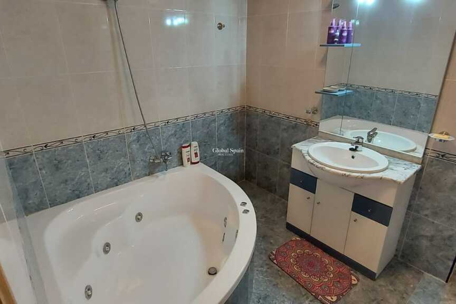 Revente - VILLA -
CALASPARRA - Inland