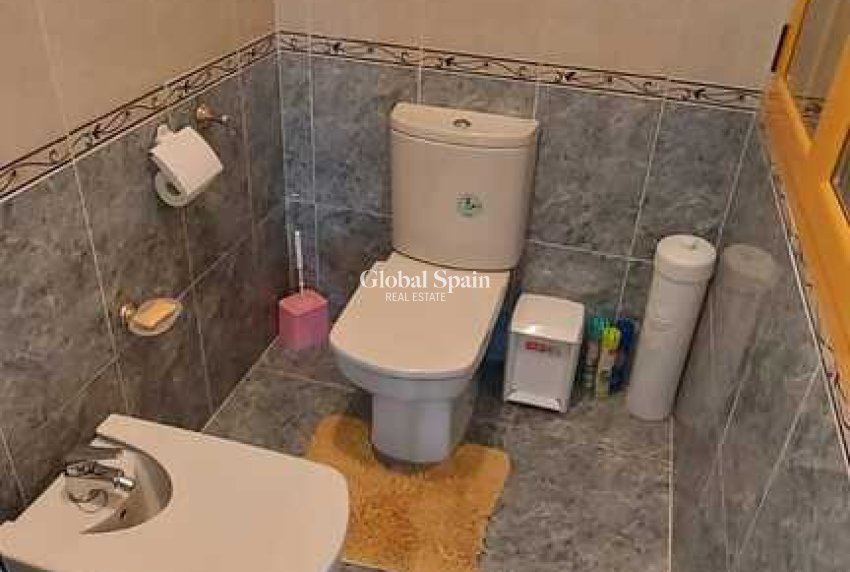 Revente - VILLA -
CALASPARRA - Inland