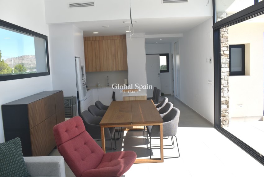 Revente - VILLA -
CALASPARRA - Inland