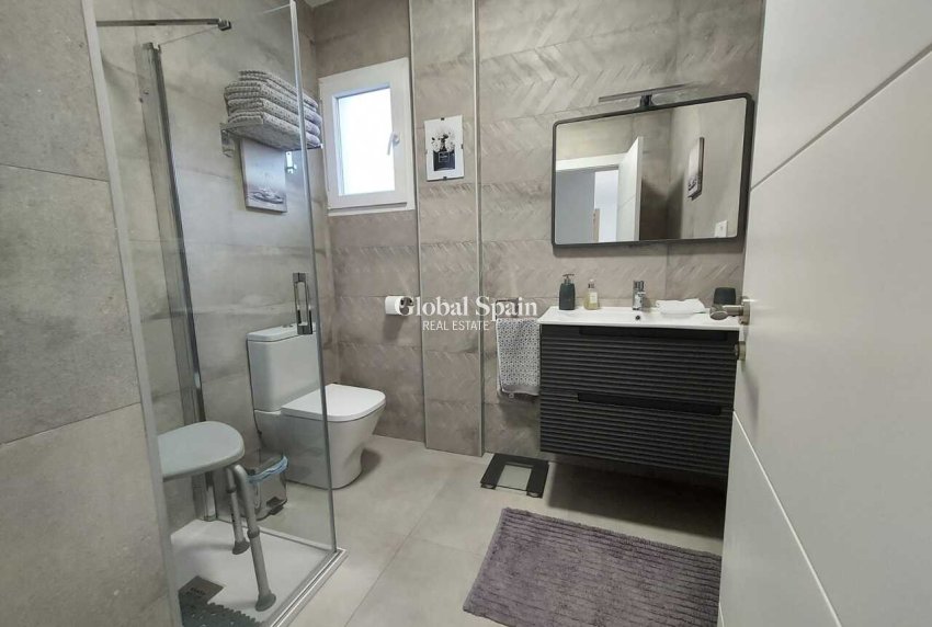 Revente - VILLA -
CALASPARRA - Inland