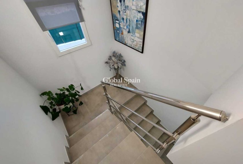 Revente - VILLA -
CALASPARRA - Inland