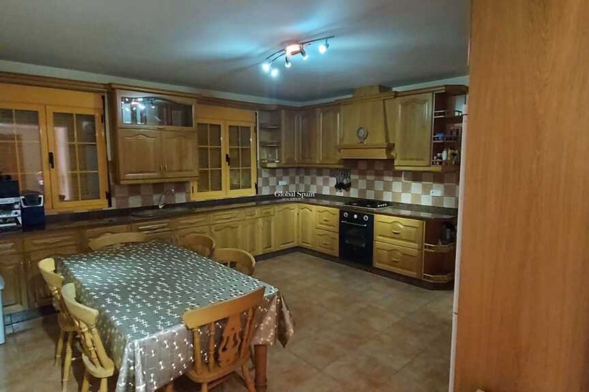 Revente - VILLA -
CALASPARRA - Inland