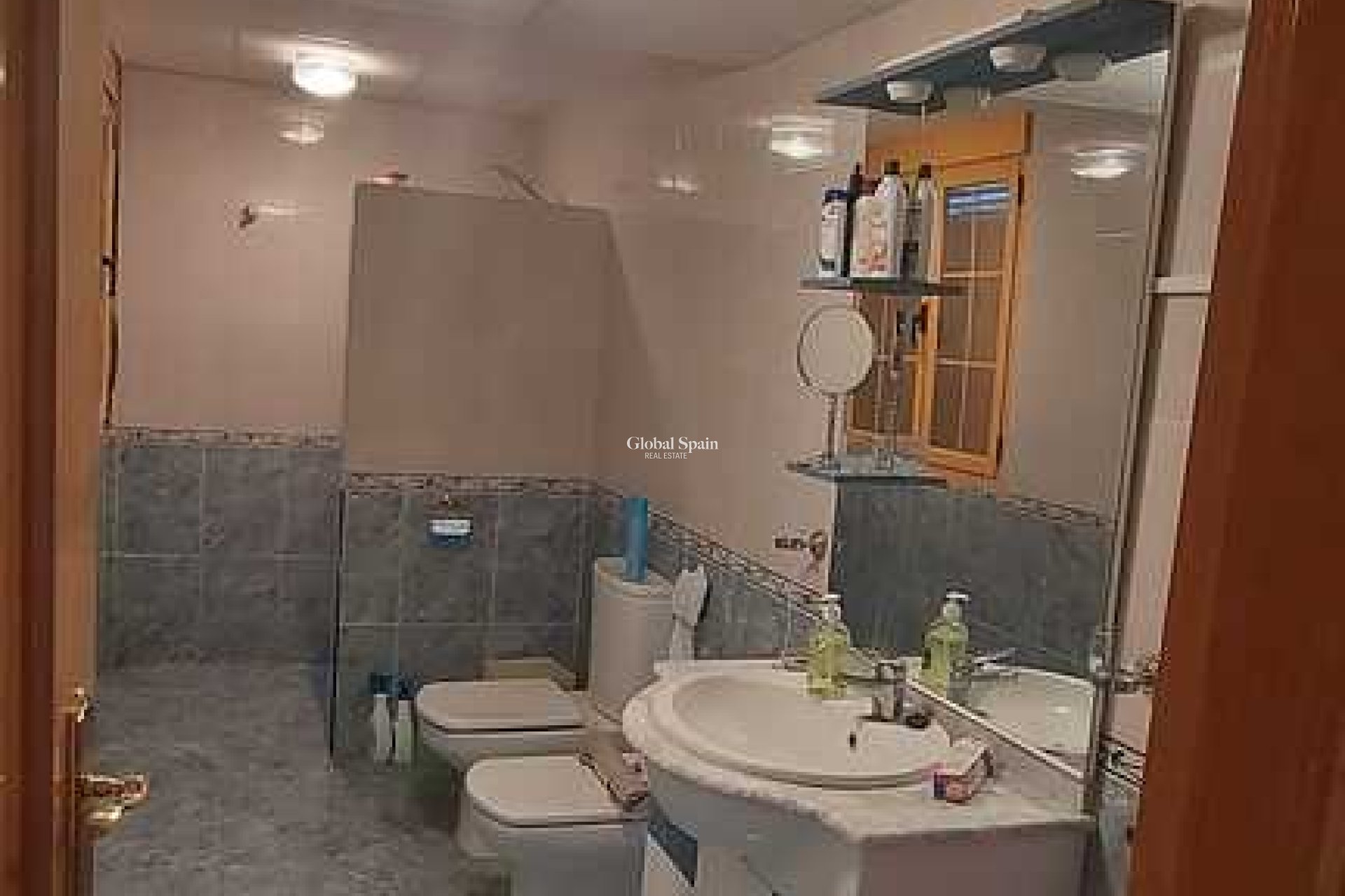 Revente - VILLA -
CALASPARRA - Inland