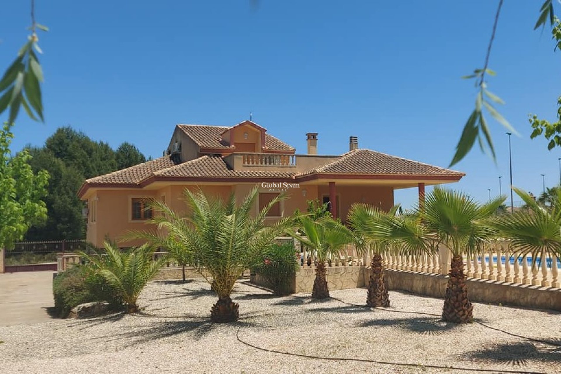 Revente - VILLA -
CALASPARRA - Inland