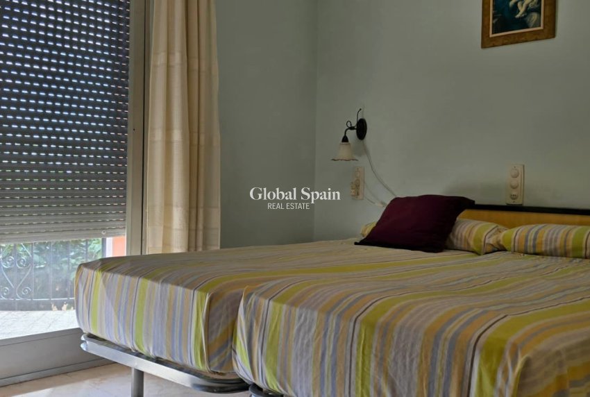 Revente - VILLA -
CALLOSA D'EN SARRIÀ - Callosa De Ensarrià