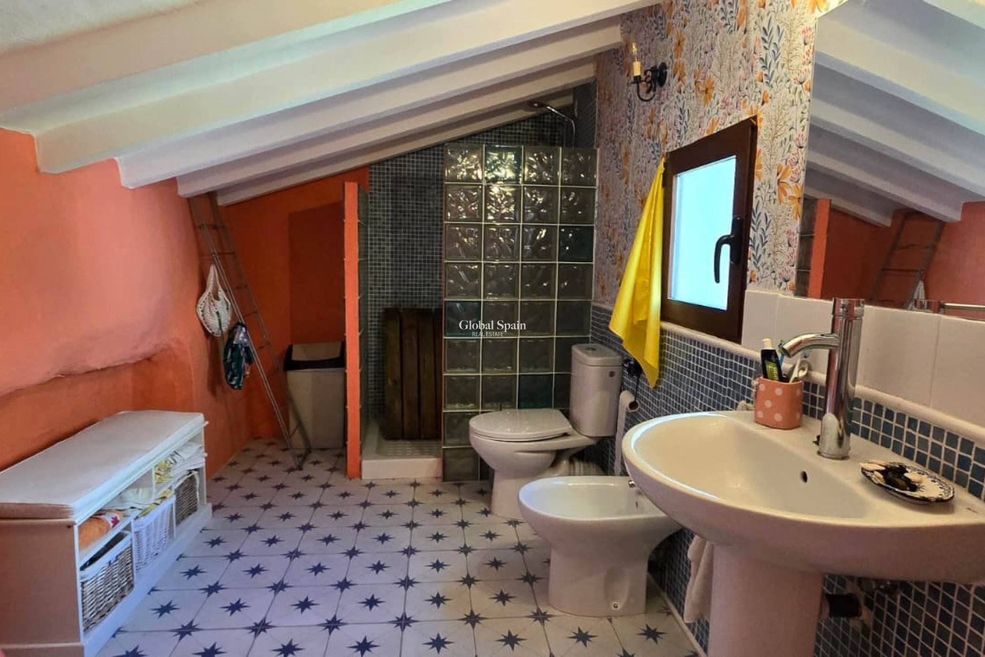 Revente - VILLA -
CALLOSA D'EN SARRIÀ - Callosa De Ensarrià