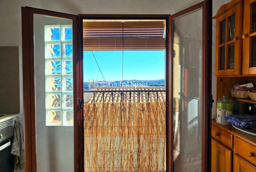 Revente - VILLA -
CALLOSA D'EN SARRIÀ - Callosa De Ensarrià