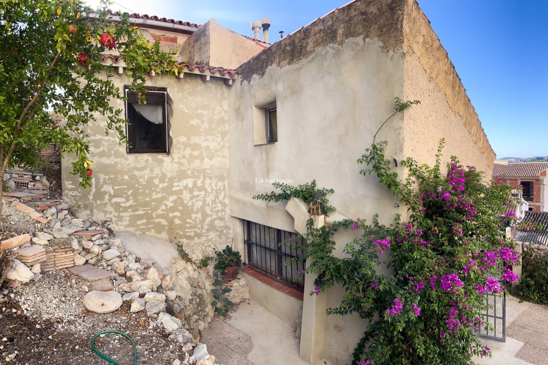 Revente - VILLA -
CALLOSA D'EN SARRIÀ - Callosa De Ensarrià