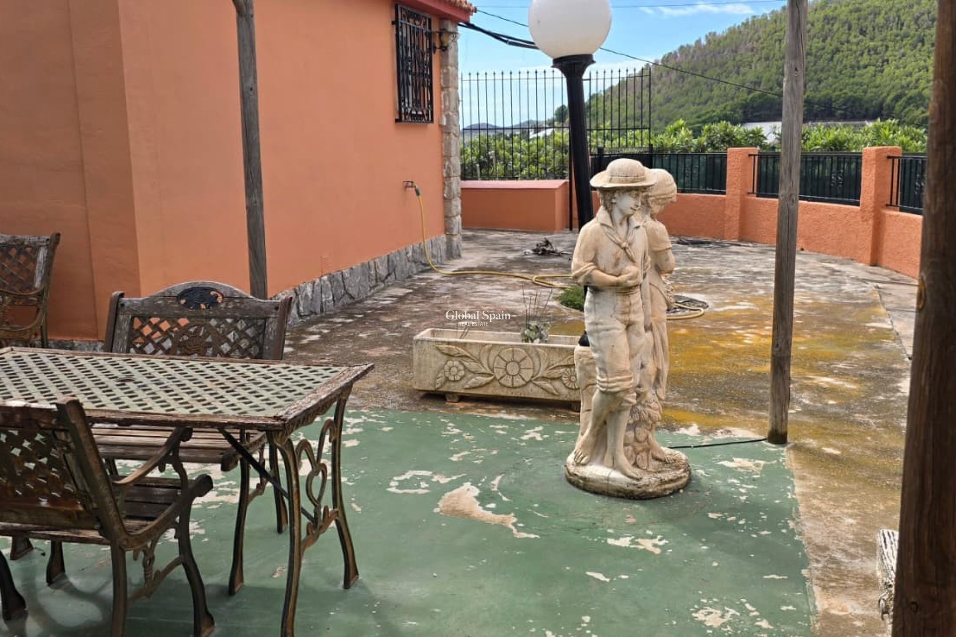 Revente - VILLA -
CALLOSA D'EN SARRIÀ - Callosa De Ensarrià