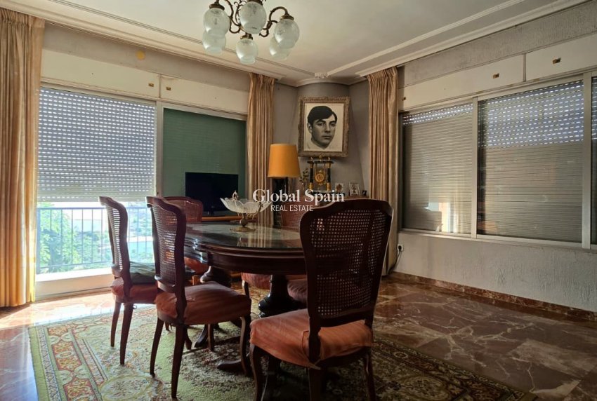 Revente - VILLA -
CALLOSA D'EN SARRIÀ - Callosa De Ensarrià