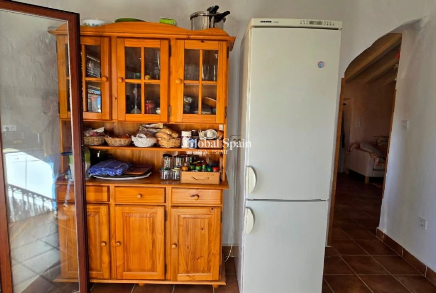 Revente - VILLA -
CALLOSA D'EN SARRIÀ - Callosa De Ensarrià